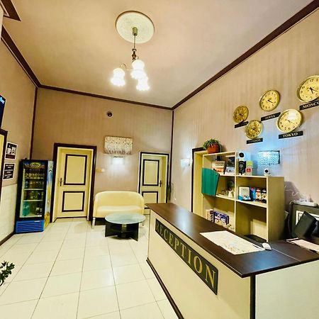 The English Guest House Ruse Luaran gambar